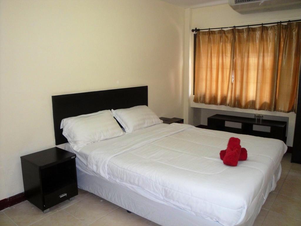 Sandman Hotel & Sports Bar Pattaya Værelse billede